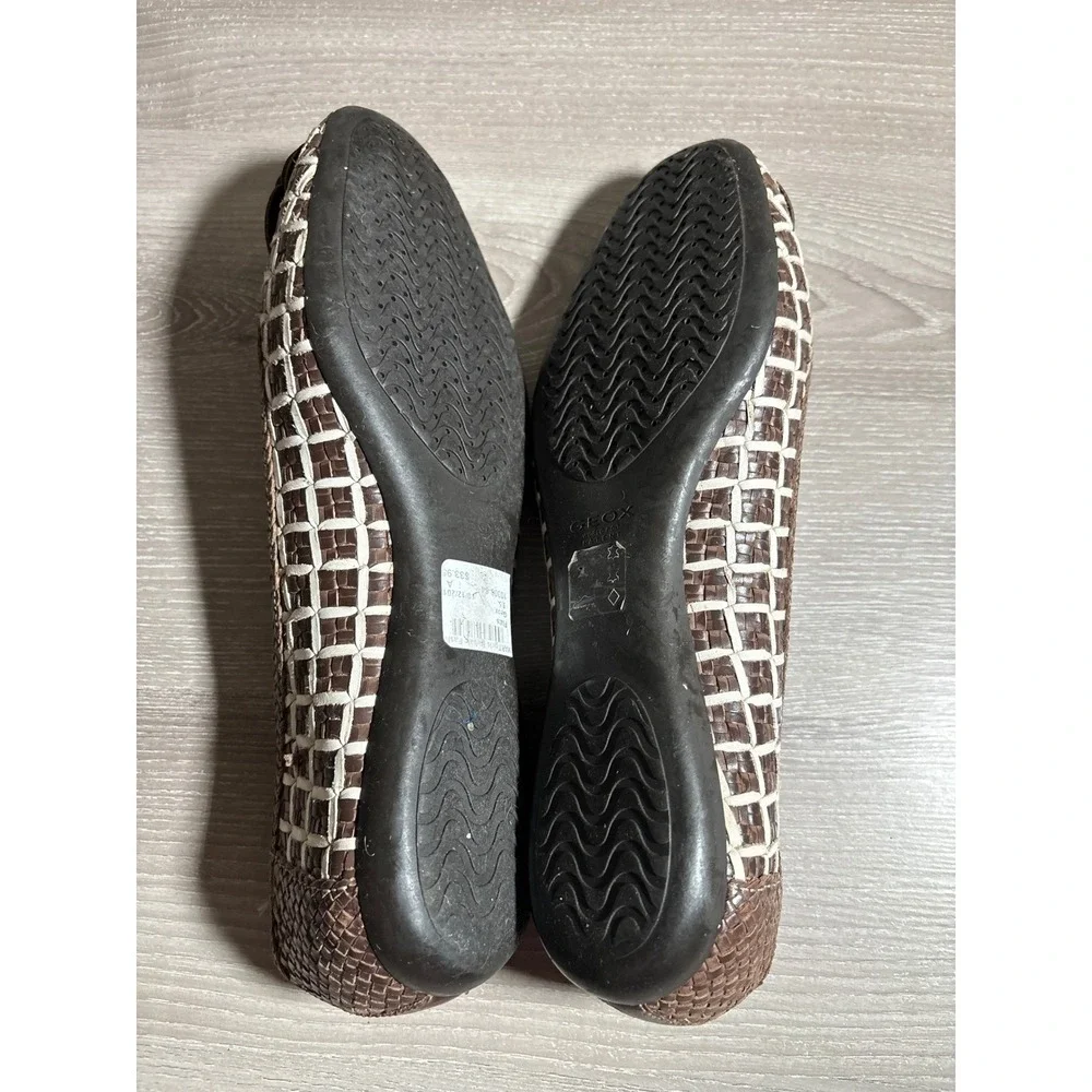 Geox Respira Brown White Woven Leather Floral Ballet Flats Womens 9.5 Round Toe